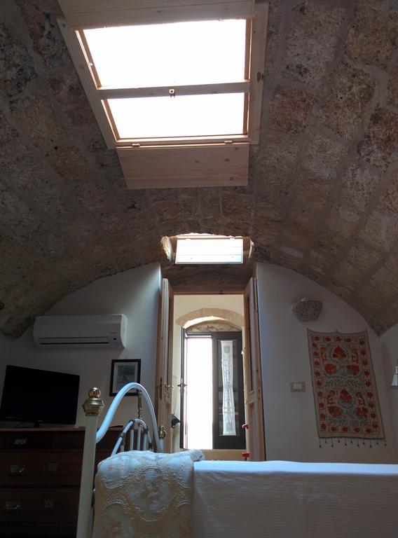 Antico Bilocale Soleto Villa Bagian luar foto